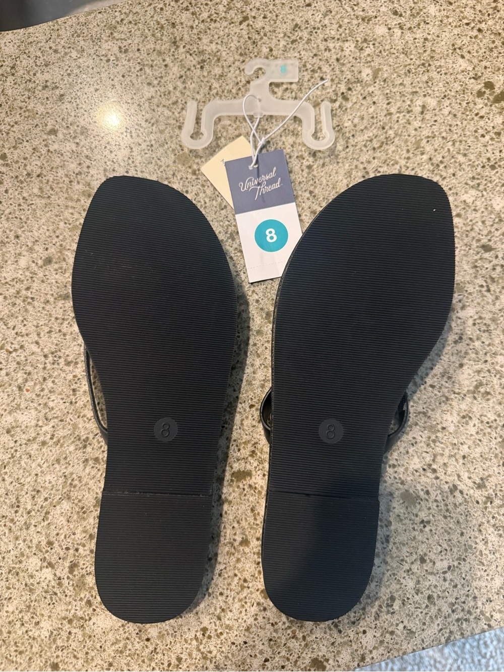 Target Flip Flops - Picture 2 of 3
